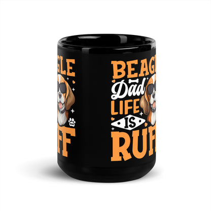 Musta muki, jossa beaglen kuva aurinkolasit päässä ja teksti "Beagle Dad Life is RUFF".