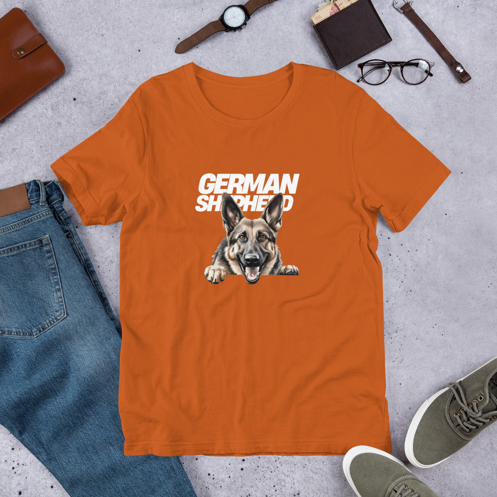 Oranssi t-paita, jossa saksanpaimenkoiran kuva ja valkoinen teksti "German Shepherd".