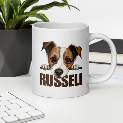 Jackrussellinterrieri muki työpöydällä.